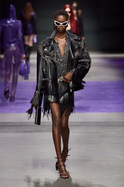 Look 43